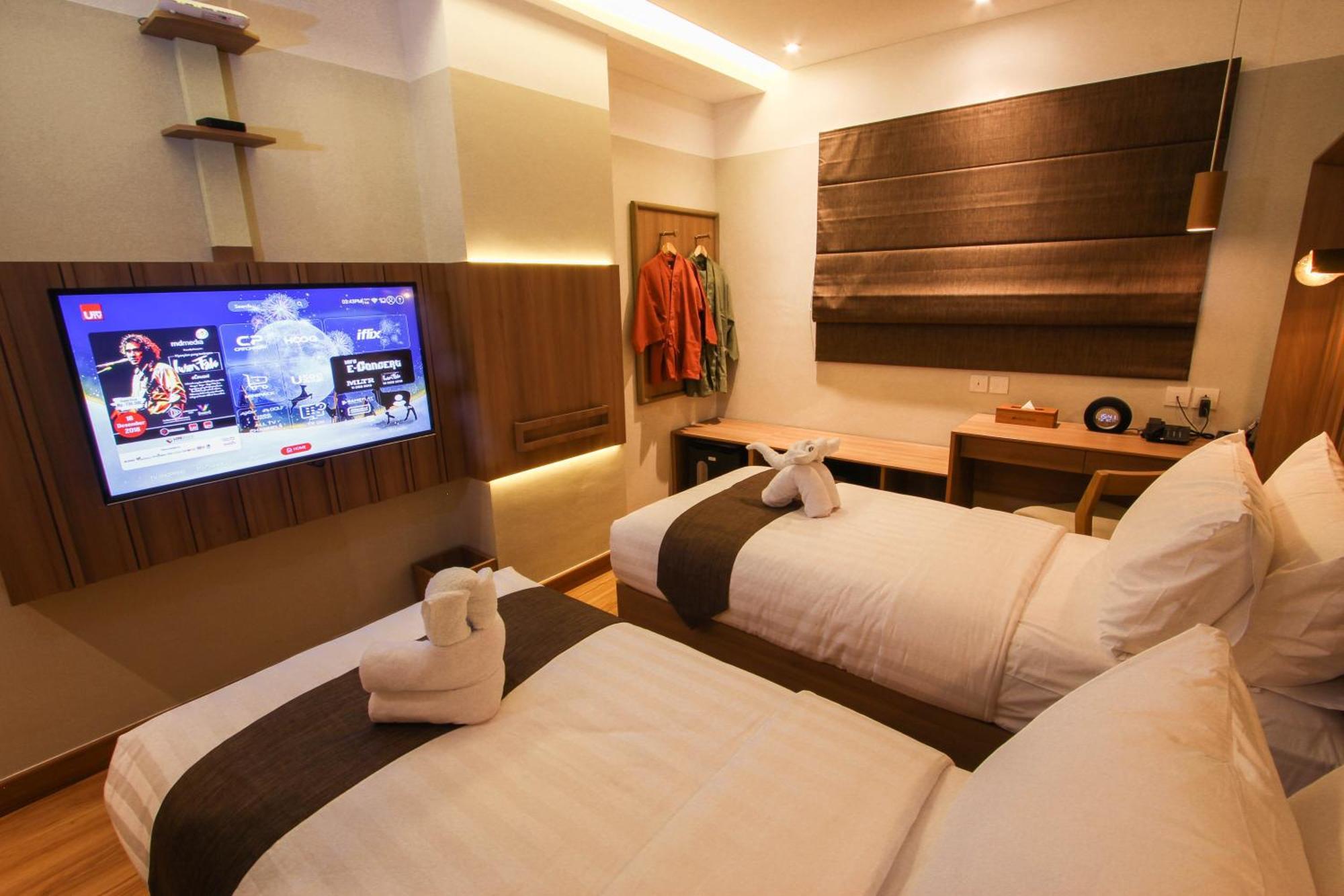 Kuretakeso Kemang Hotel Jakarta Exterior photo