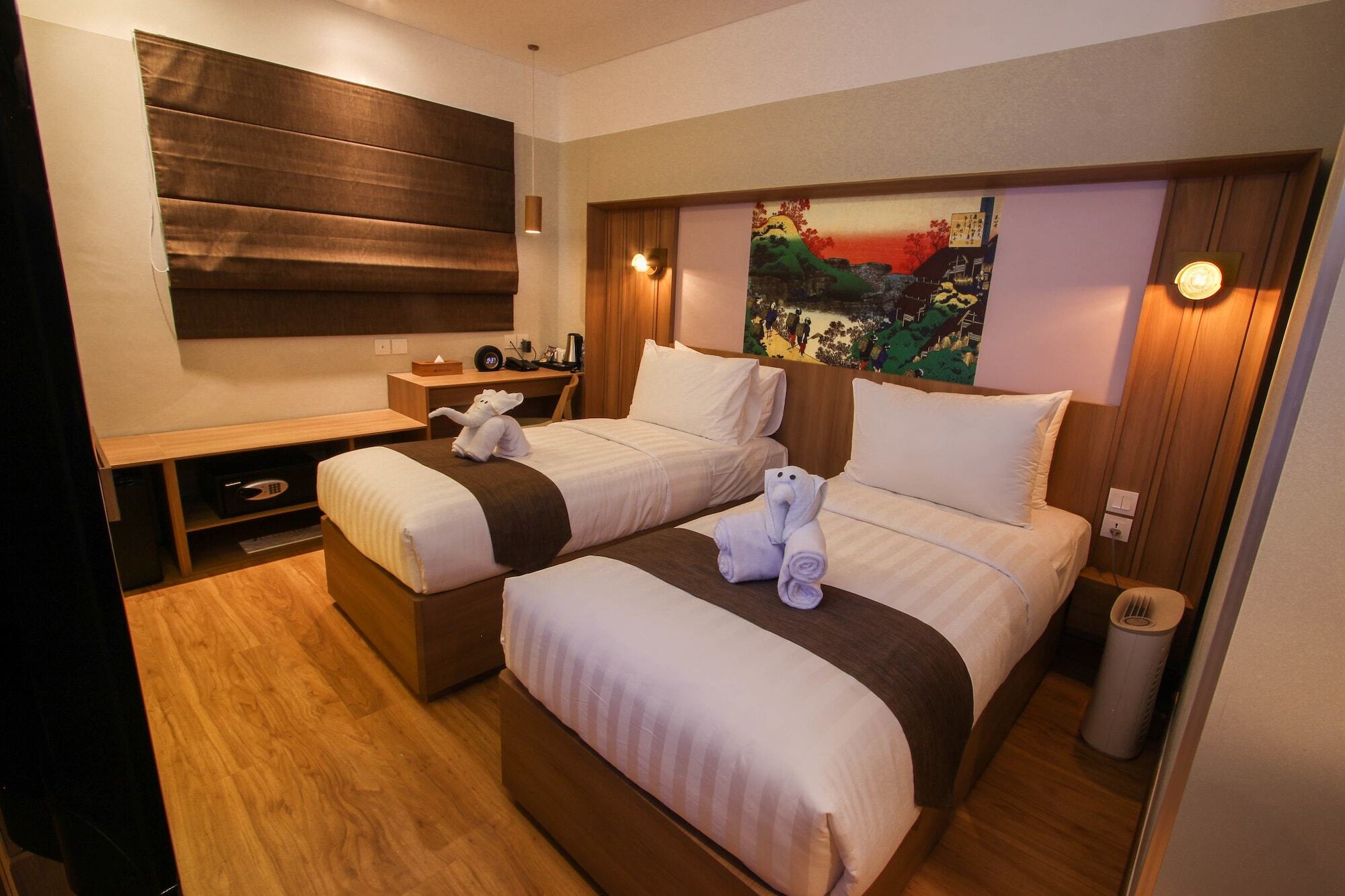 Kuretakeso Kemang Hotel Jakarta Exterior photo